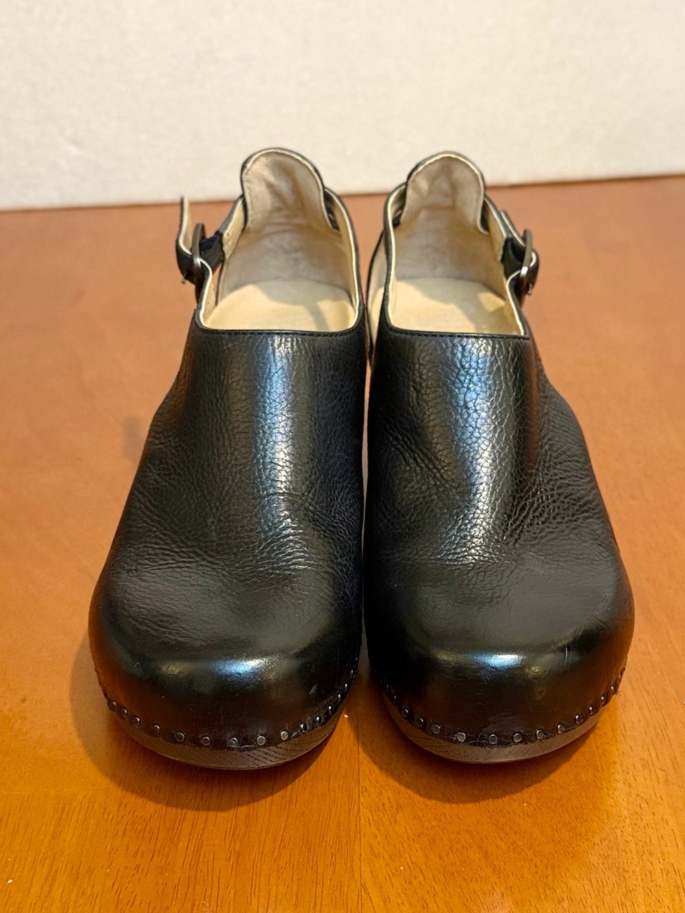 Dansko Sassy Stacked Heel Buckle Strap Clog sz 40 / 10 - Picture 3 of 8
